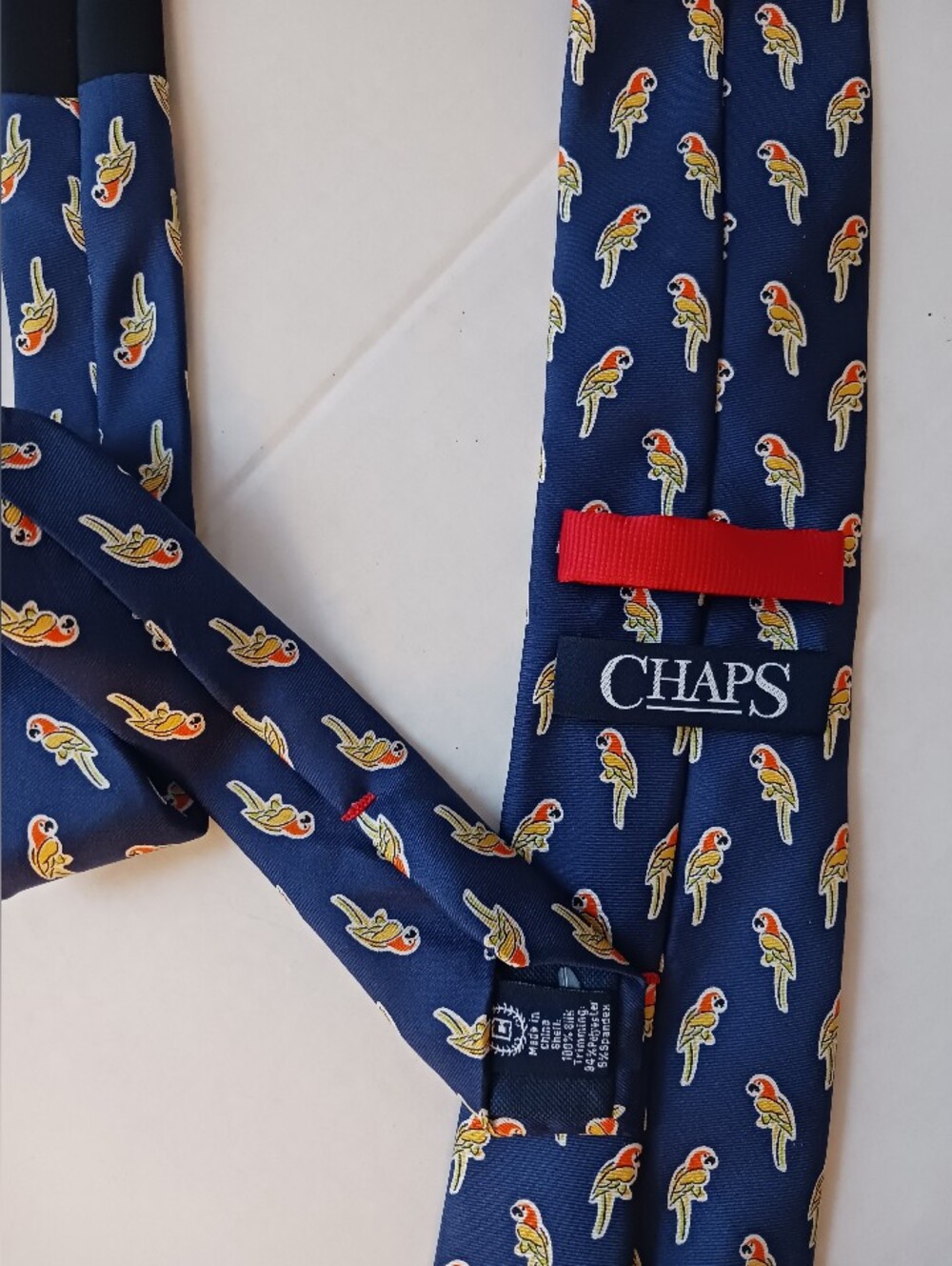 CHAPS [Ralph Lauren] Parrot Toucan BIRD Silk Necktie,  Stretch Neck,  57in